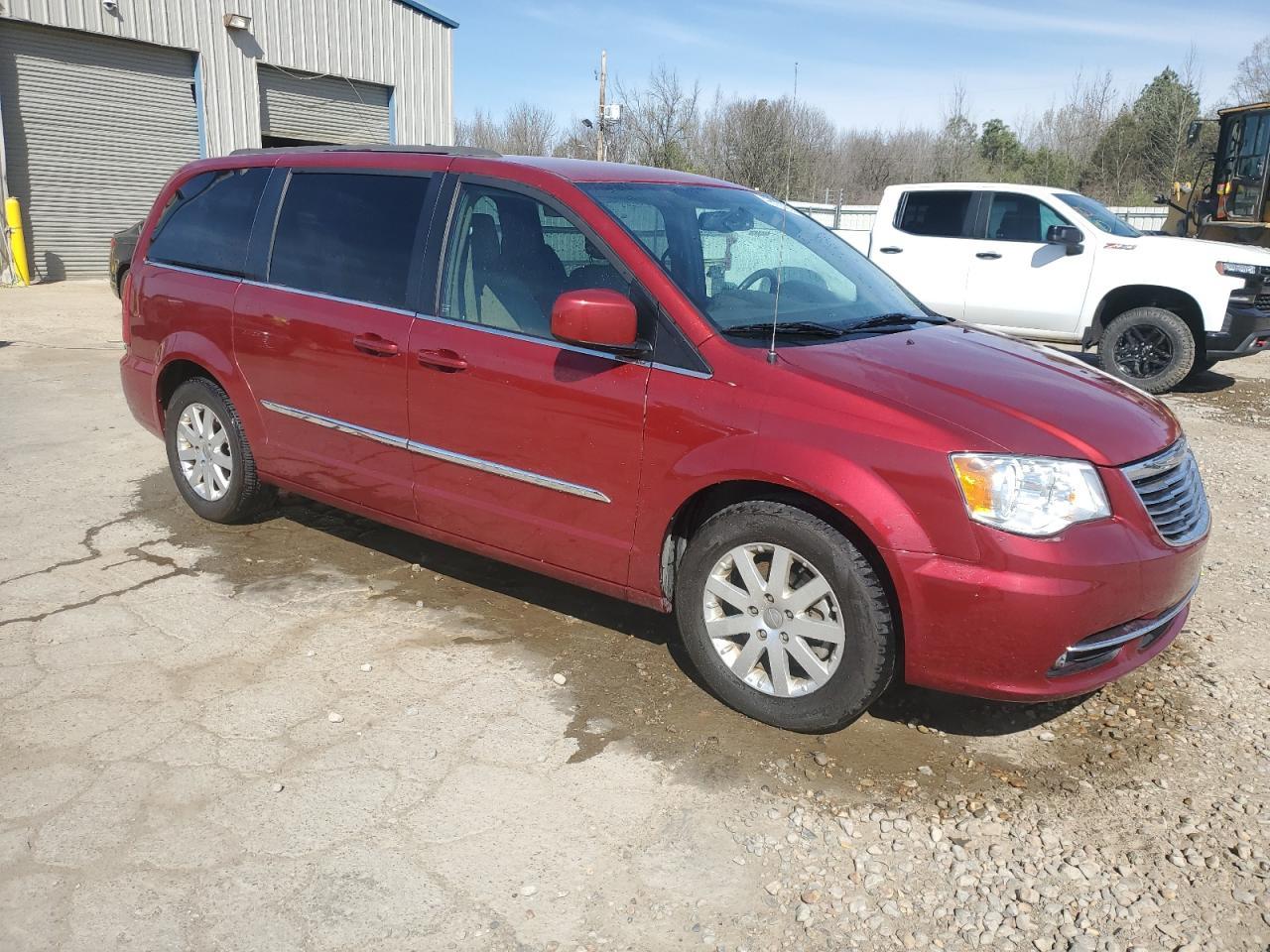 2014 CHRYSLER TOWN & COU - Image 4