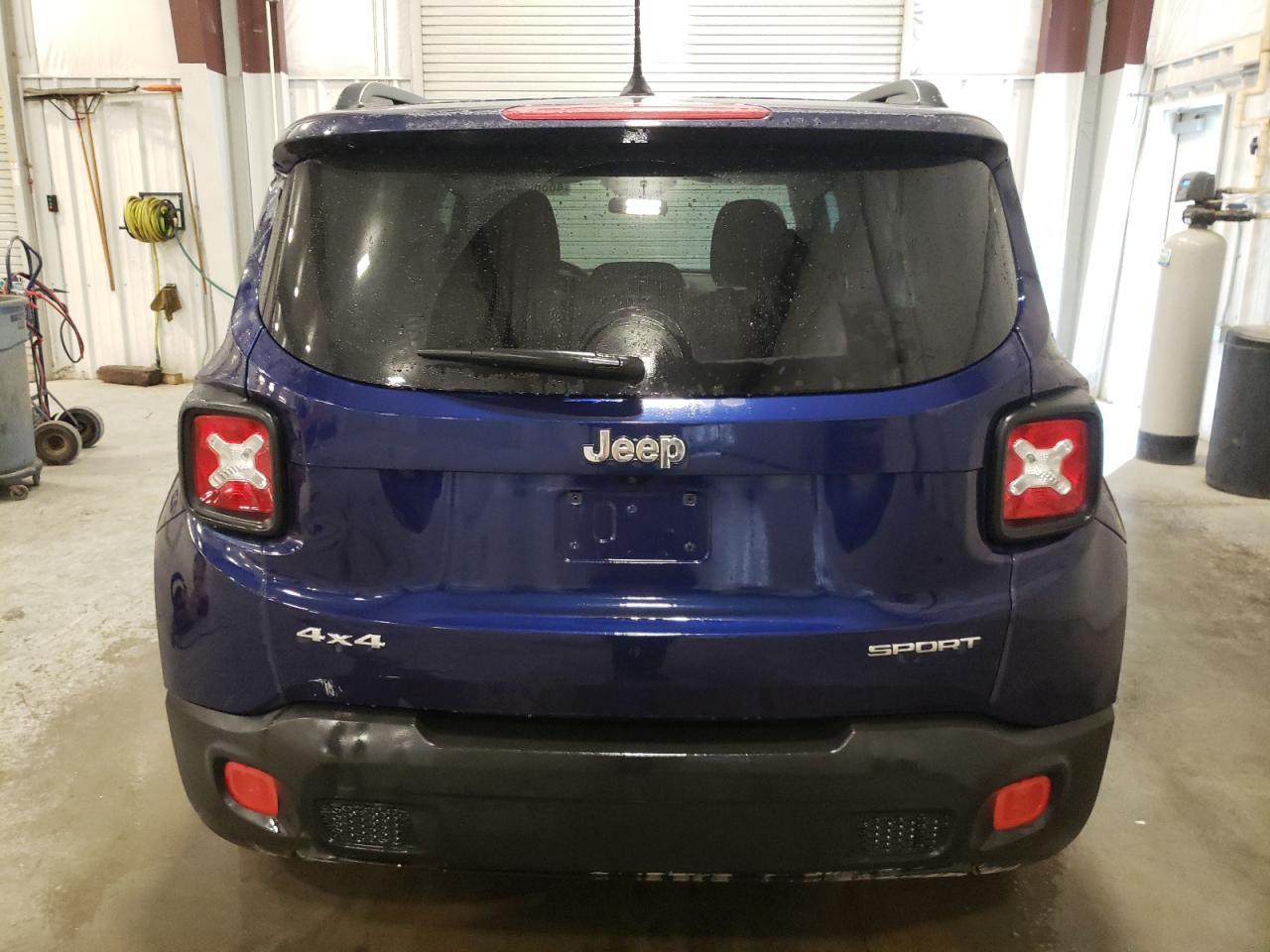 2017 JEEP RENEGADE S - Image 6