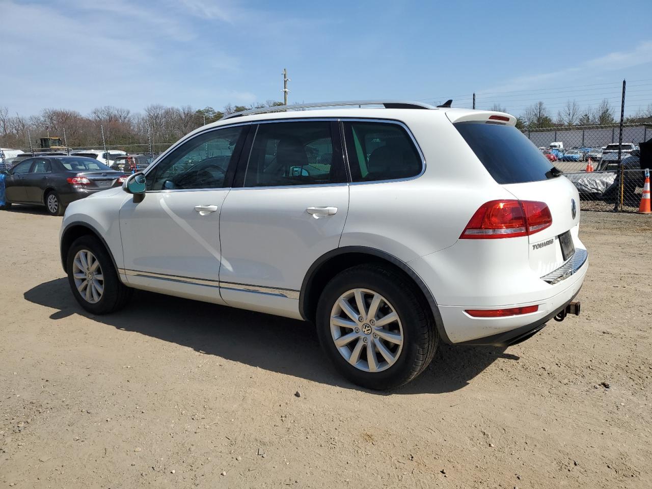 2012 VOLKSWAGEN TOUAREG V6 - Фото 2
