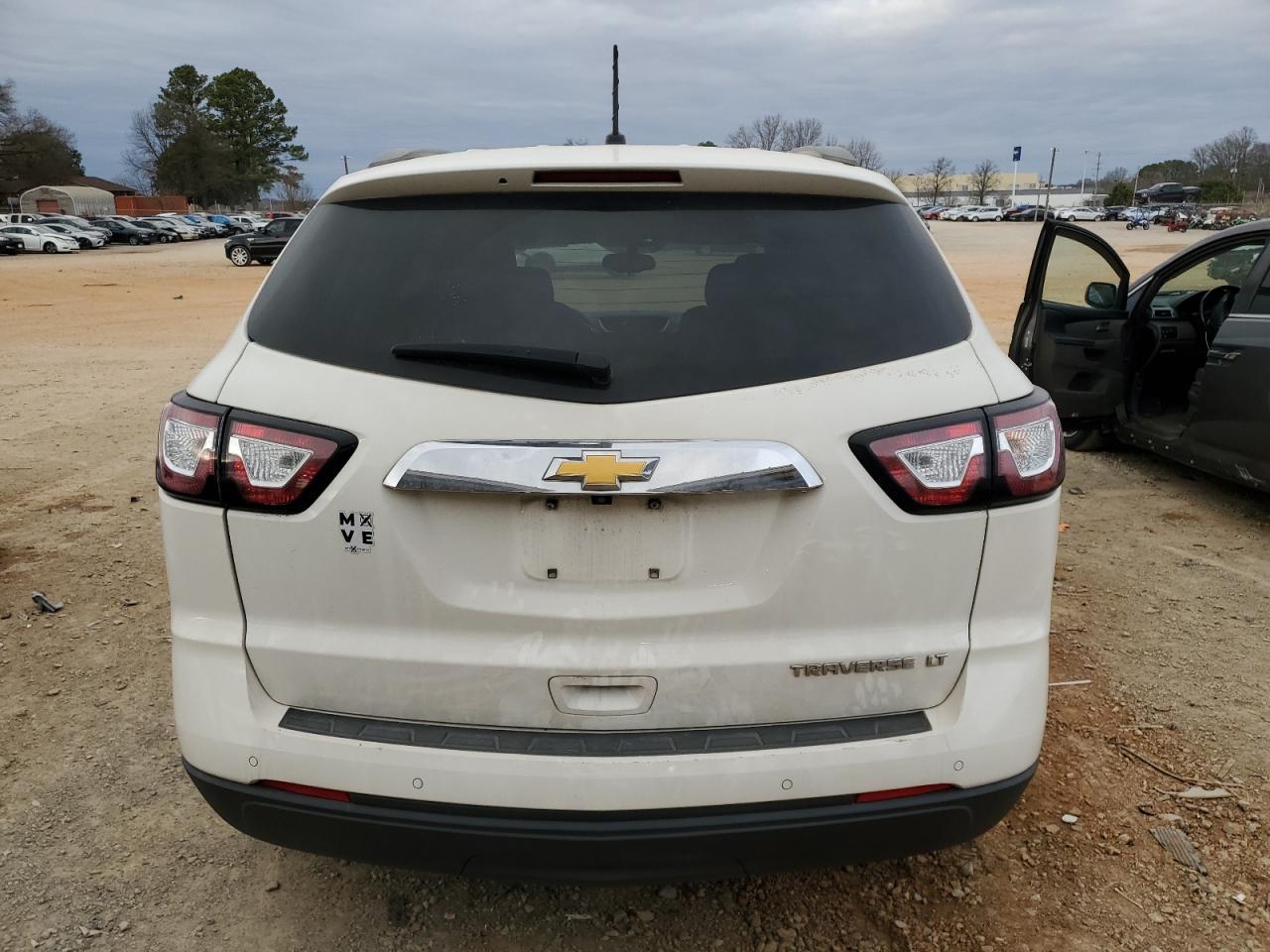 2015 CHEVROLET TRAVERSE L - Image 6
