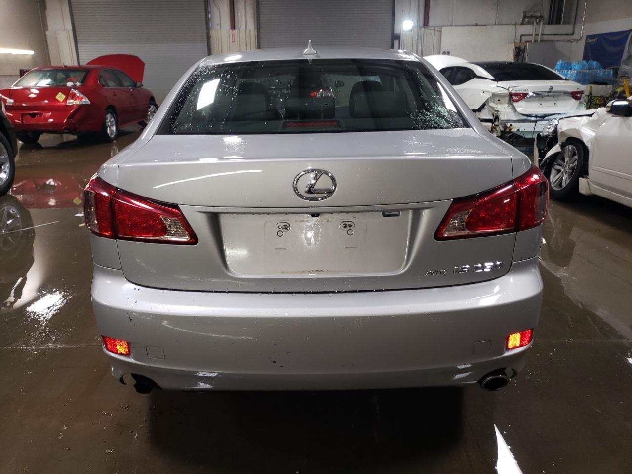 2011 LEXUS IS 250 - Image 6