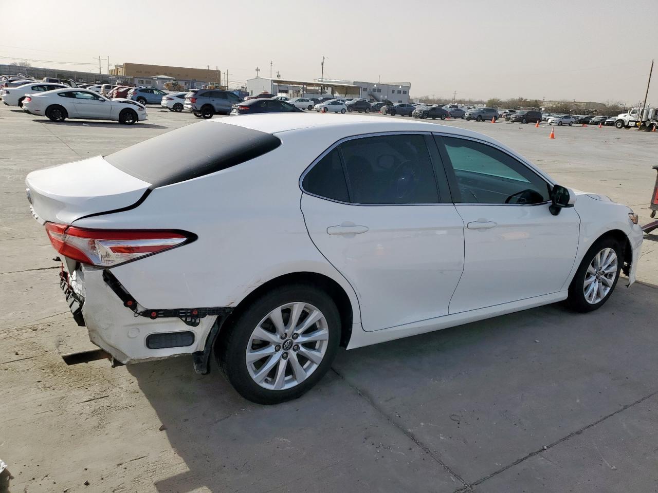 2018 TOYOTA CAMRY L - Image 3