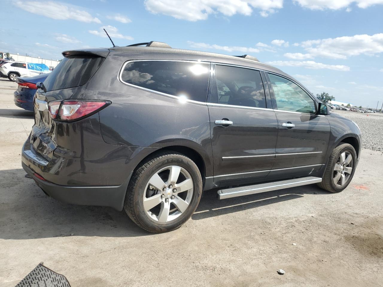 2015 CHEVROLET TRAVERSE L - Фото 3