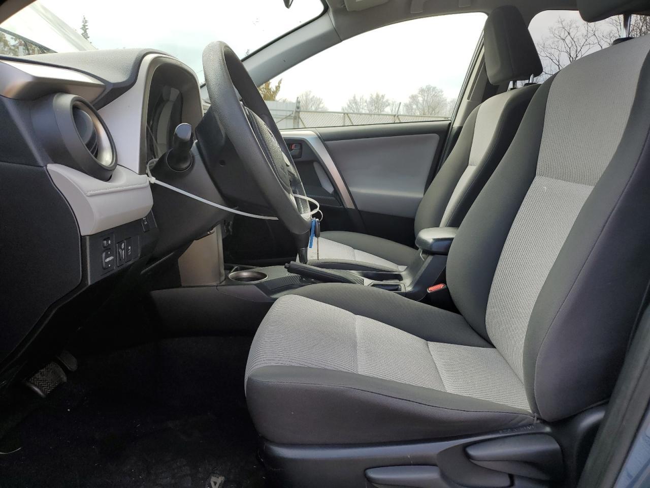 2014 TOYOTA RAV4 LE - Фото 7
