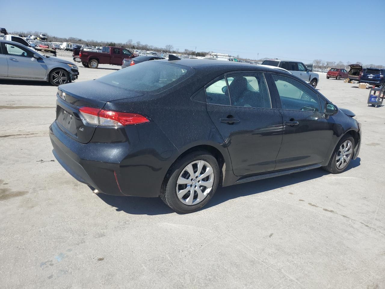 2020 TOYOTA COROLLA LE - Фото 3