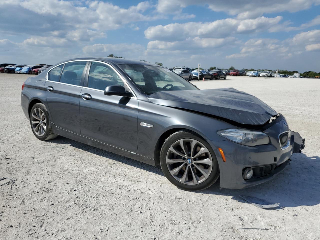 2016 BMW 528 I - Image 4