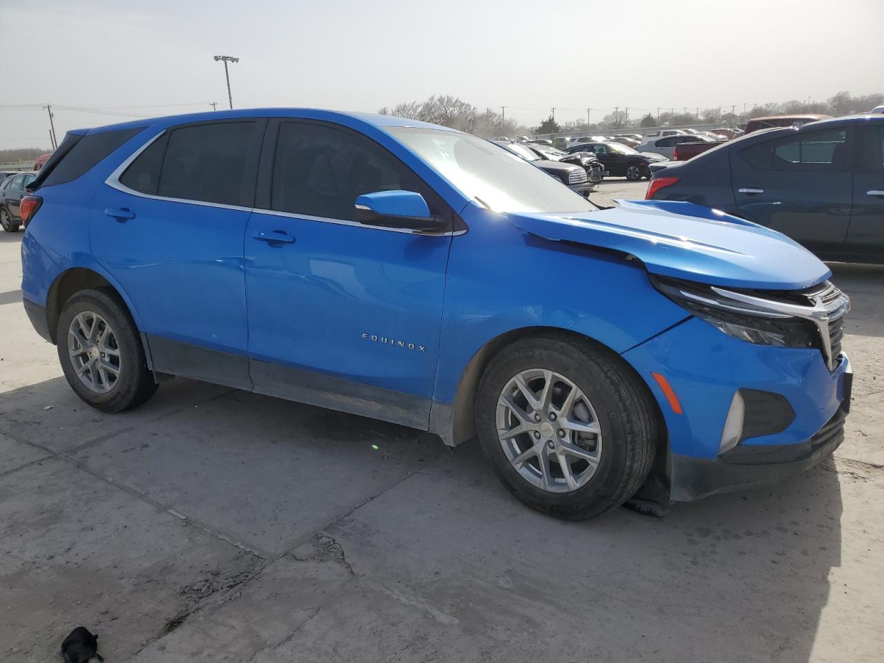 2024 CHEVROLET EQUINOX LT - Image 4