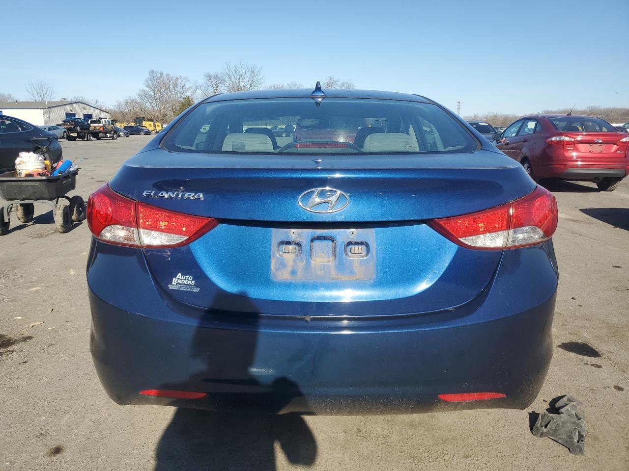 2013 HYUNDAI ELANTRA GL - Image 6