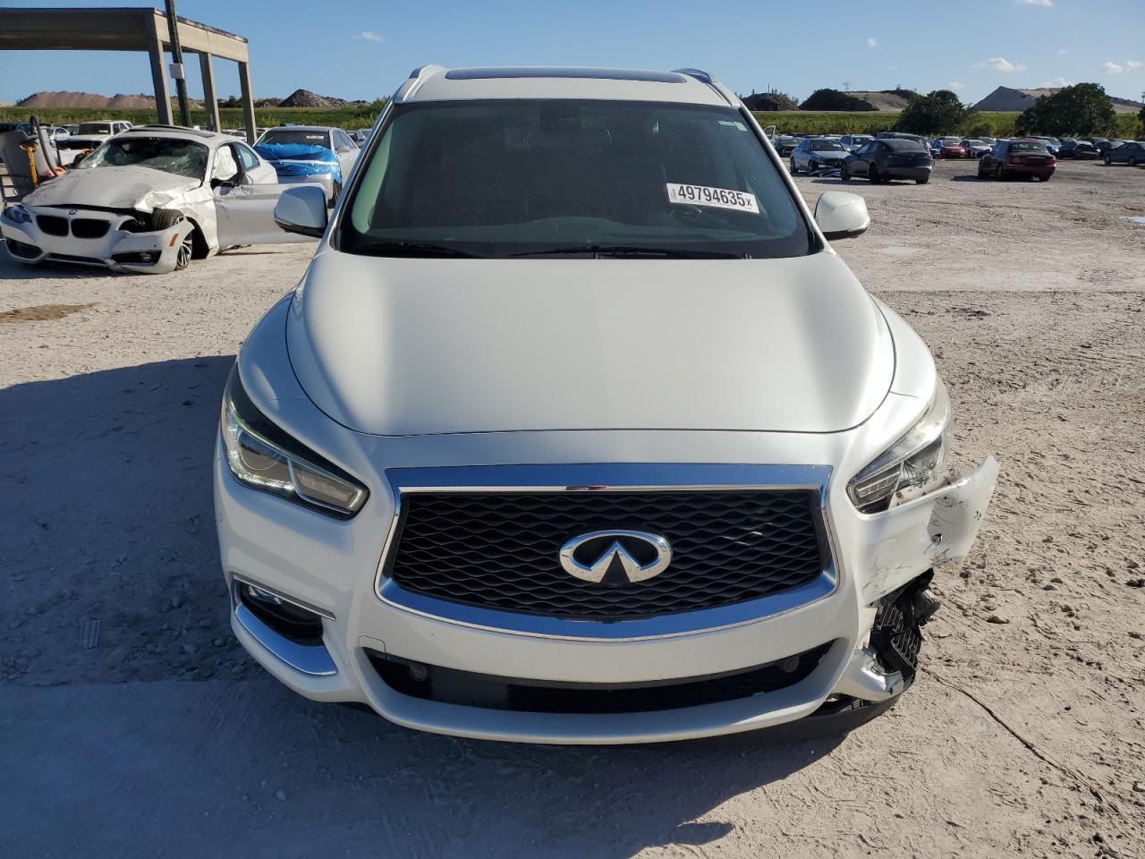 2017 INFINITI QX60 - Image 5