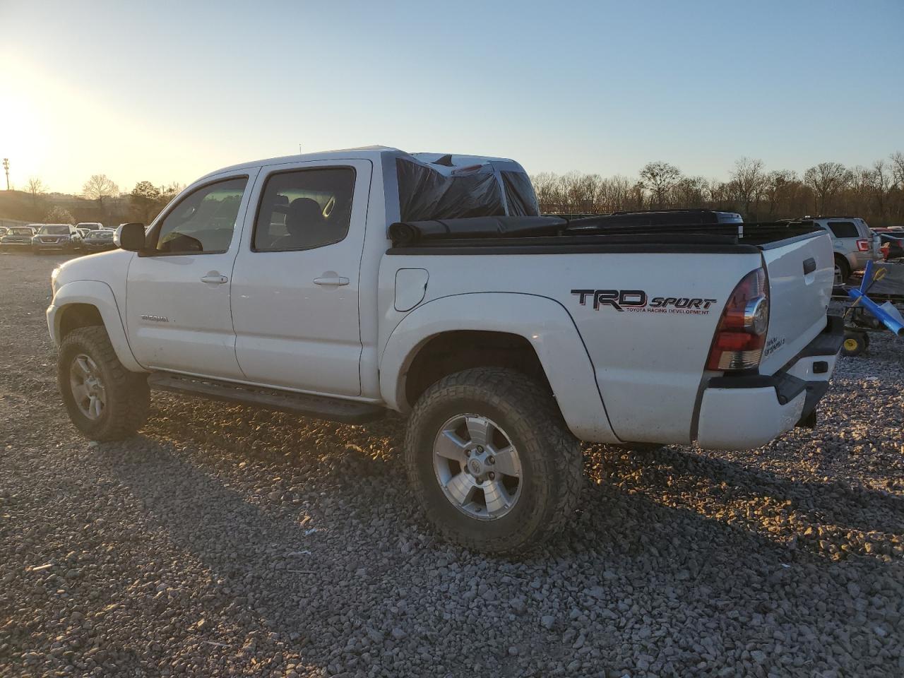 2014 TOYOTA TACOMA DOU - Image 2