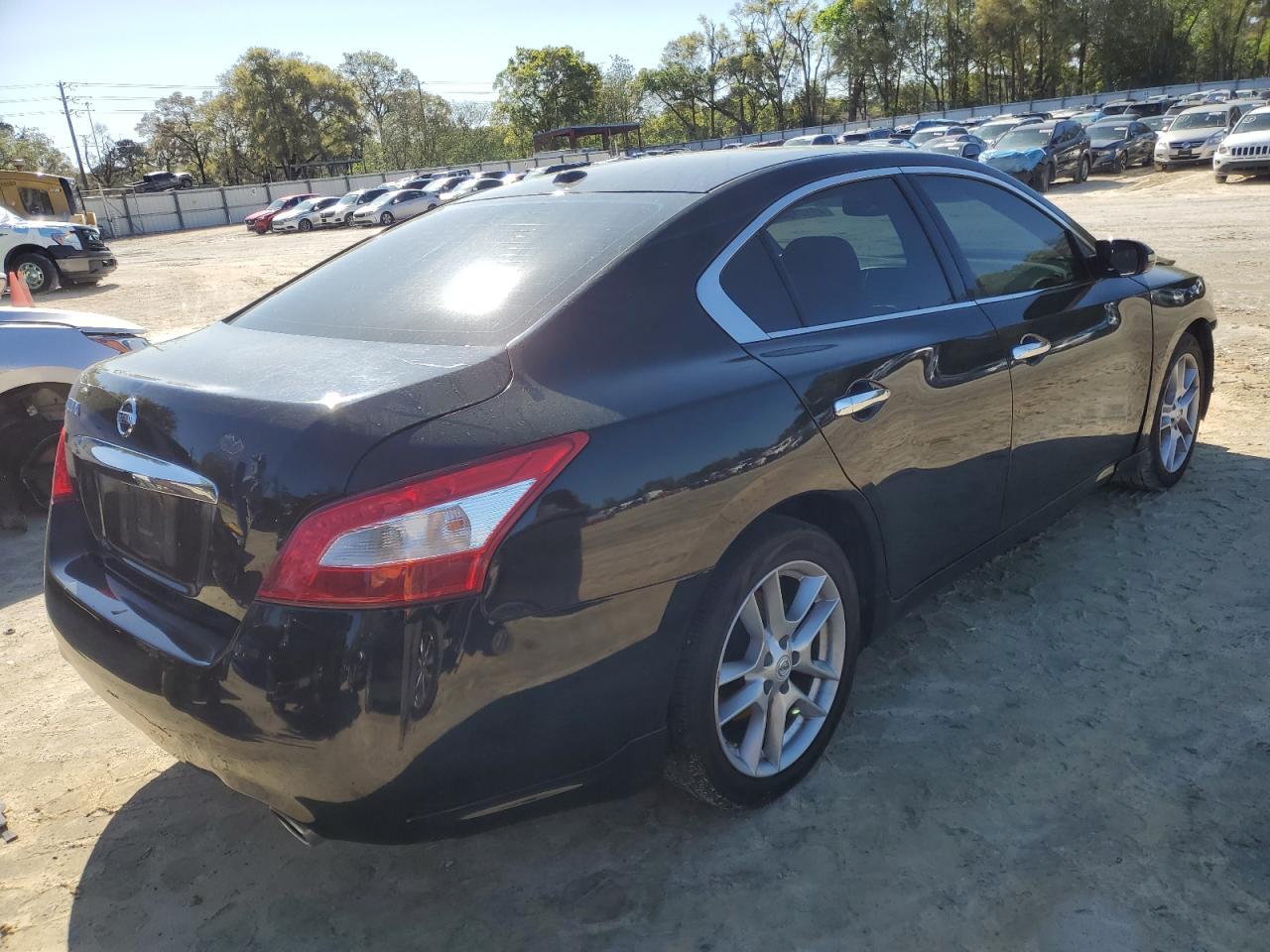 2011 NISSAN MAXIMA S - Фото 3