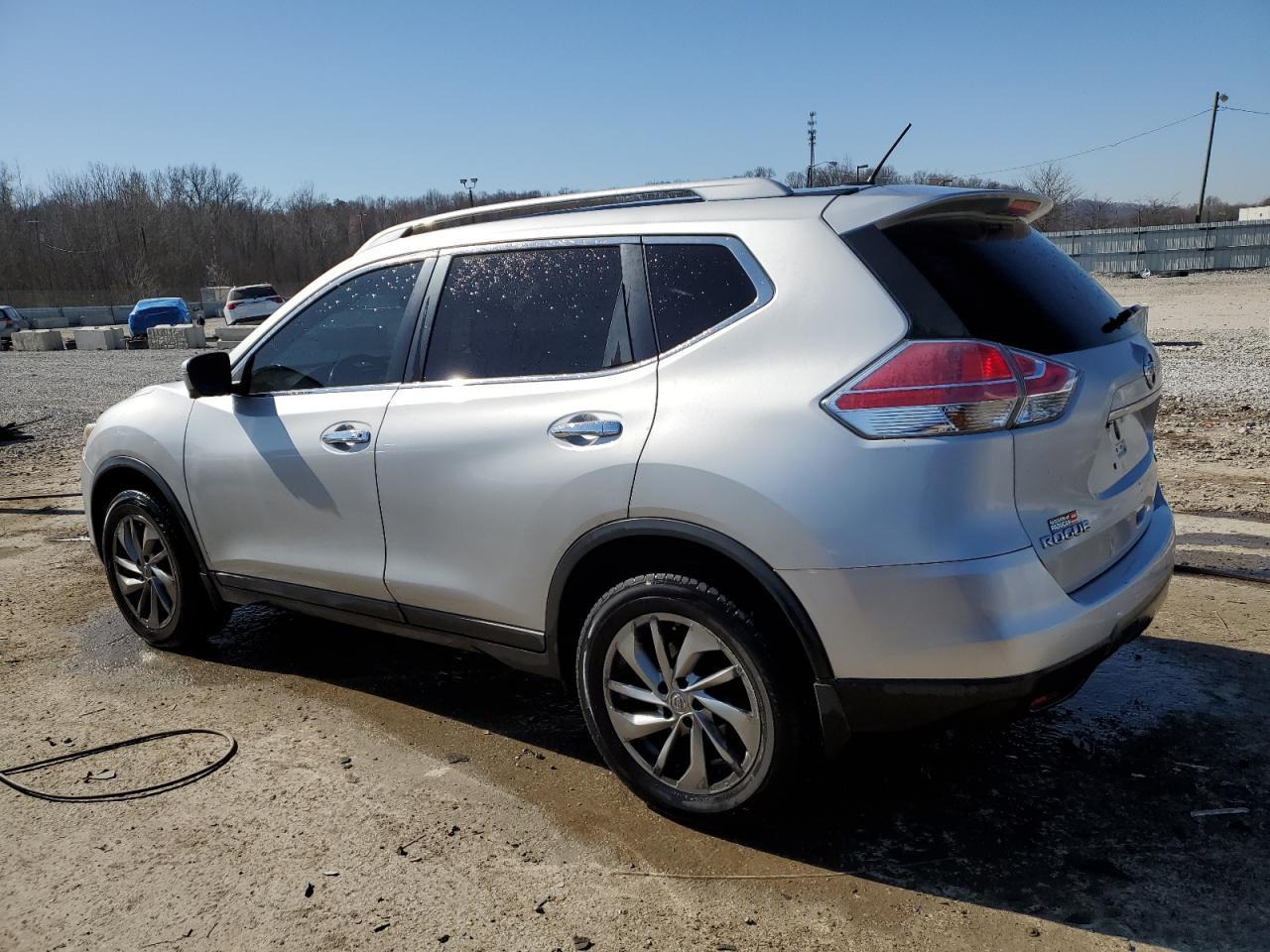 2015 NISSAN ROGUE S - Фото 2