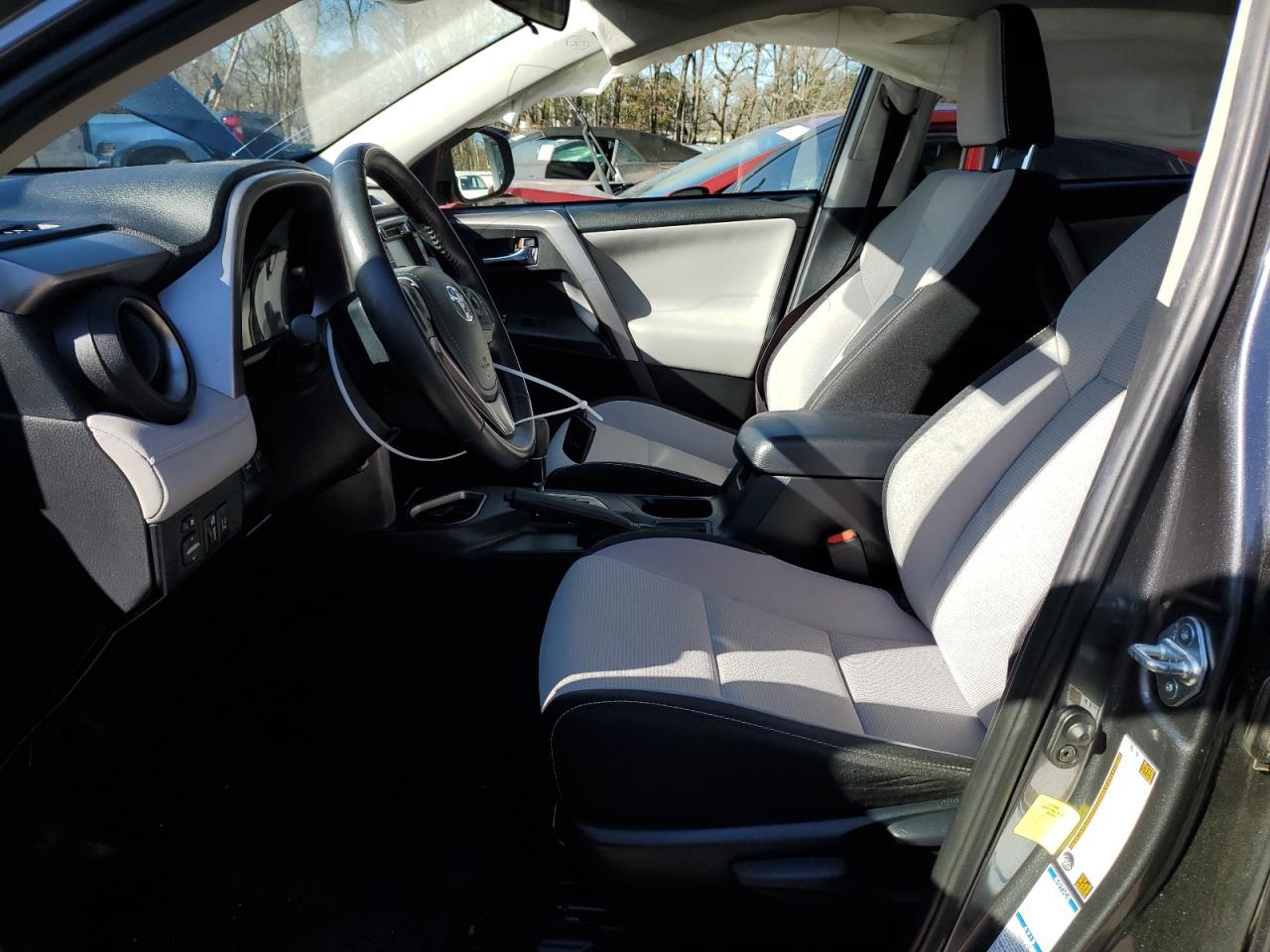 2017 TOYOTA RAV4 XLE - Фото 7