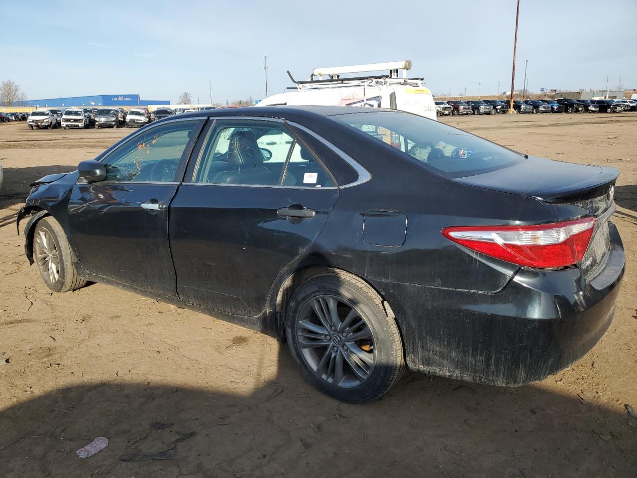 2015 TOYOTA CAMRY LE - Image 2