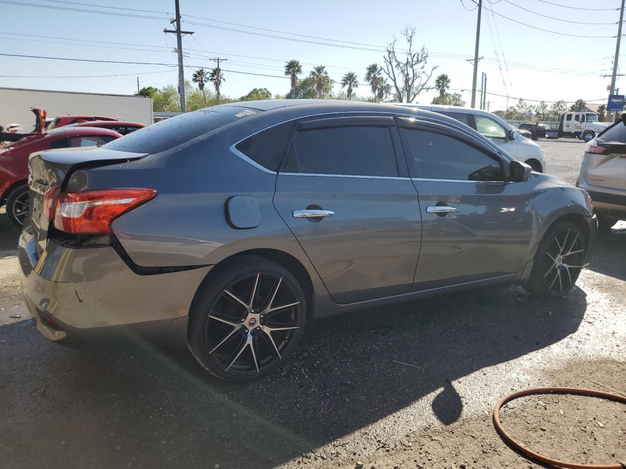 2017 NISSAN SENTRA S - Image 3