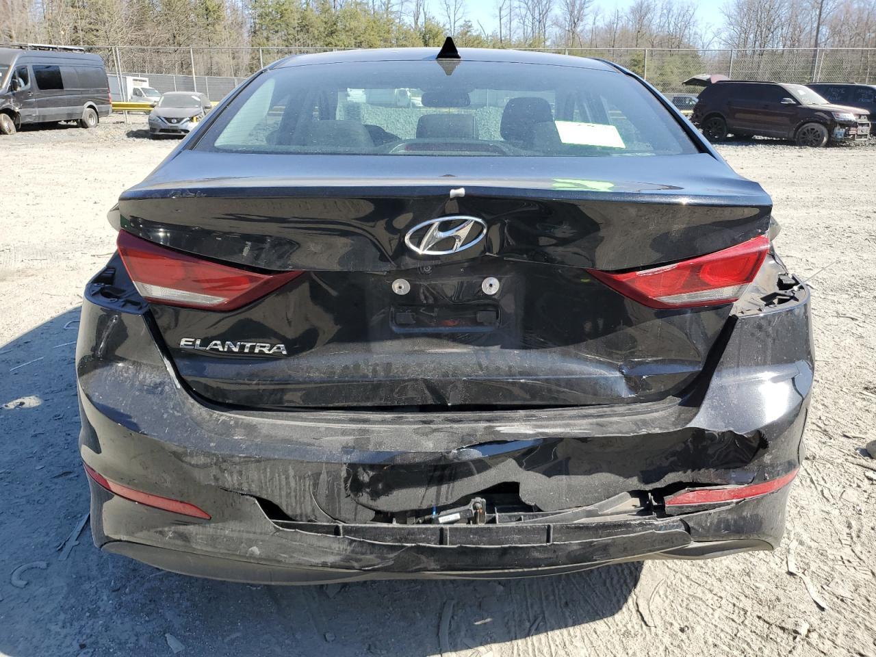 2018 HYUNDAI ELANTRA SE - Фото 6