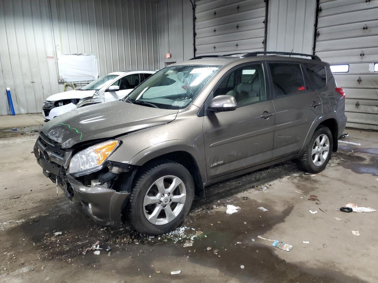 2011 TOYOTA RAV4 LIMIT