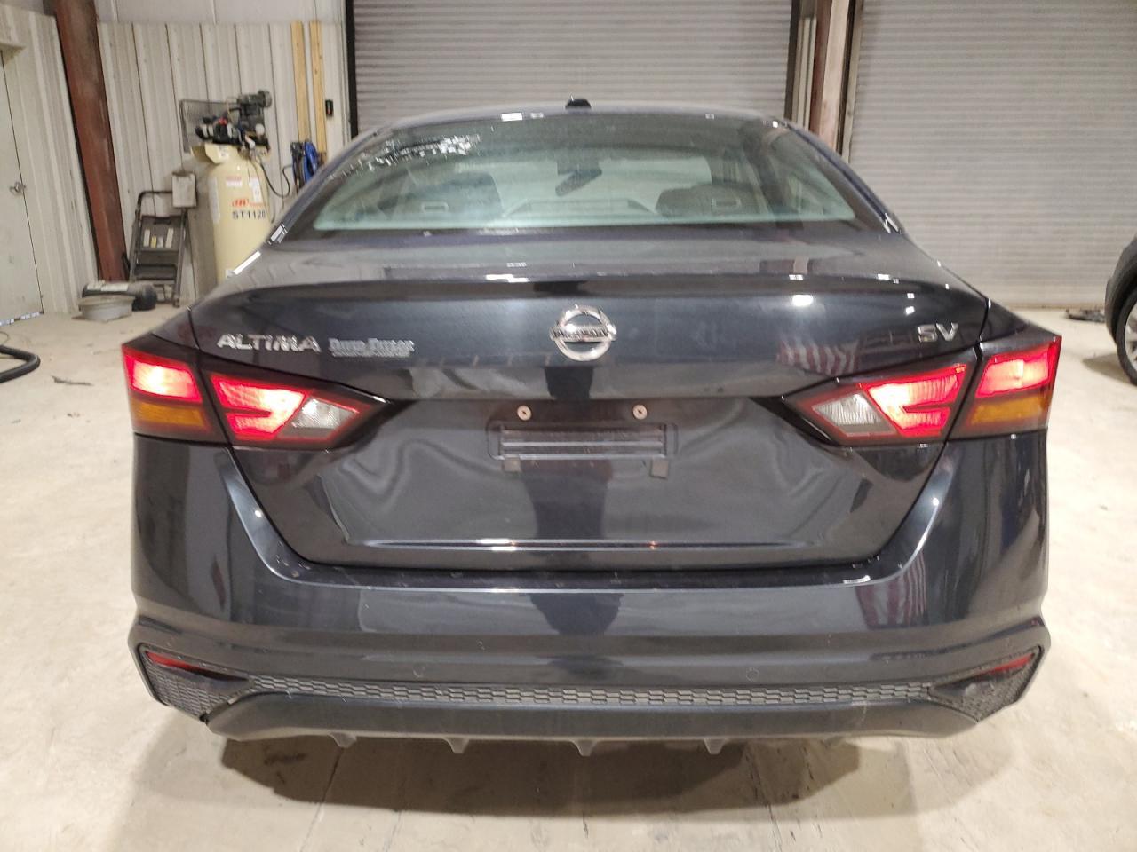 2022 NISSAN ALTIMA SV - Image 6