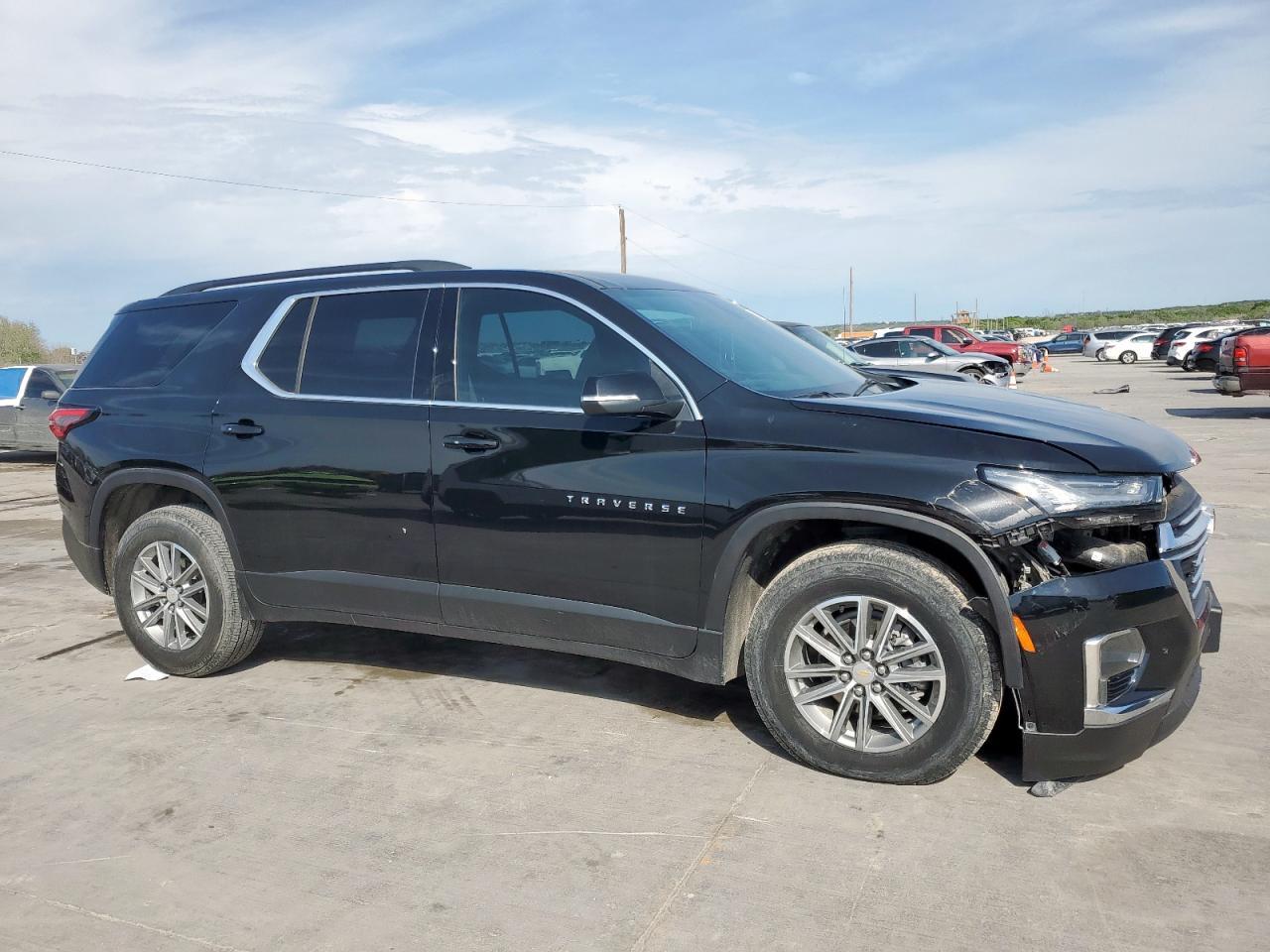 2023 CHEVROLET TRAVERSE L - Image 4