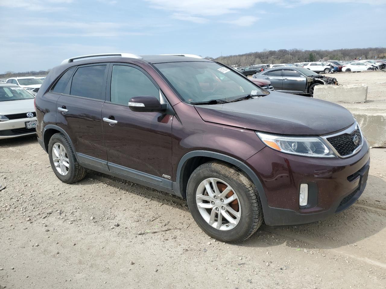 2014 KIA SORENTO LX - Image 4