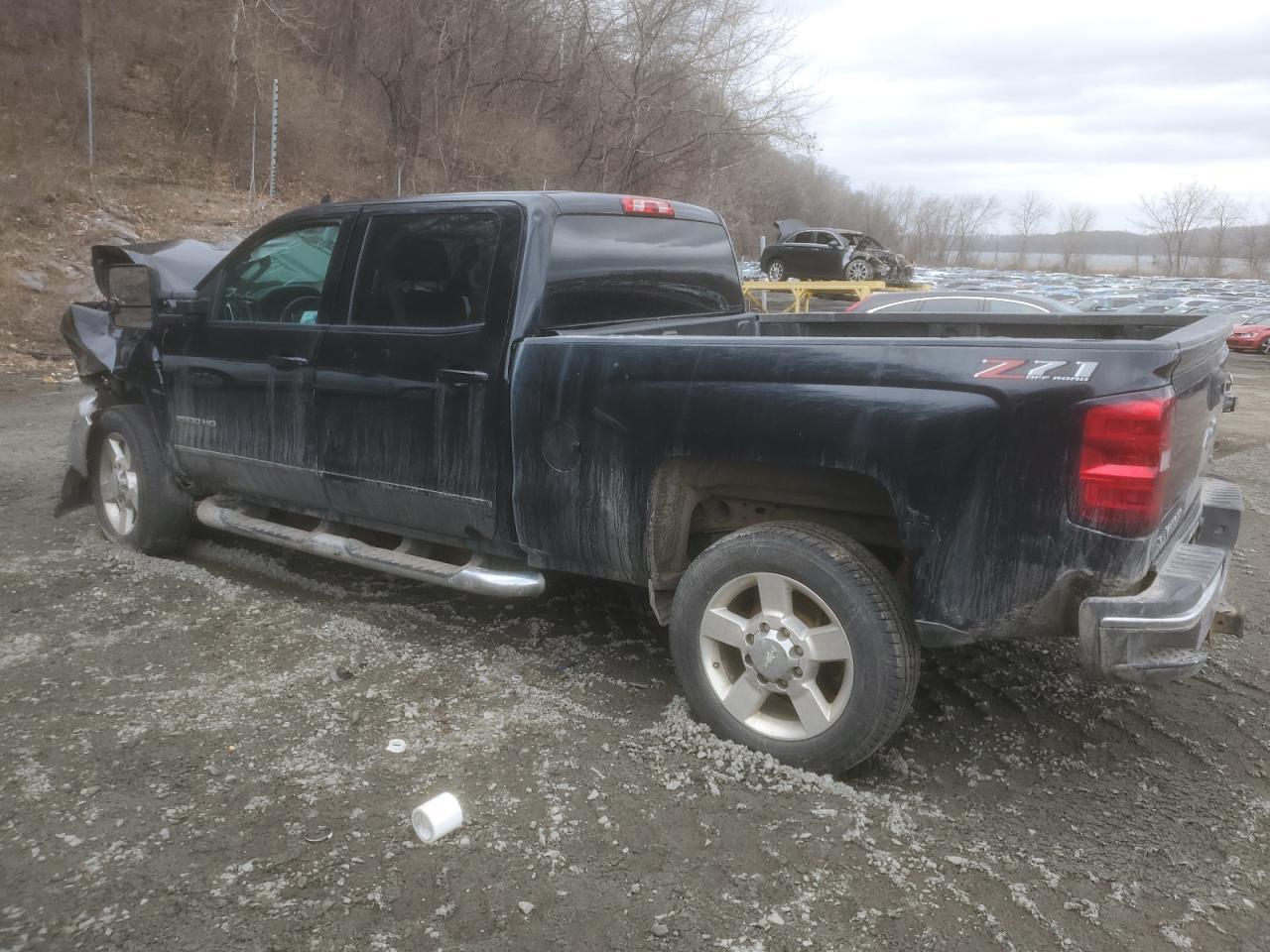 2019 CHEVROLET SILVERADO - Image 2