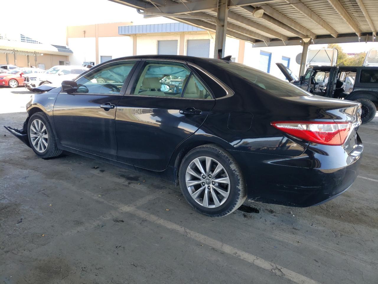 2017 TOYOTA CAMRY HYBR - Фото 2