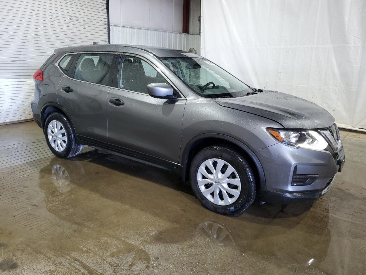 2017 NISSAN ROGUE S - Image 4