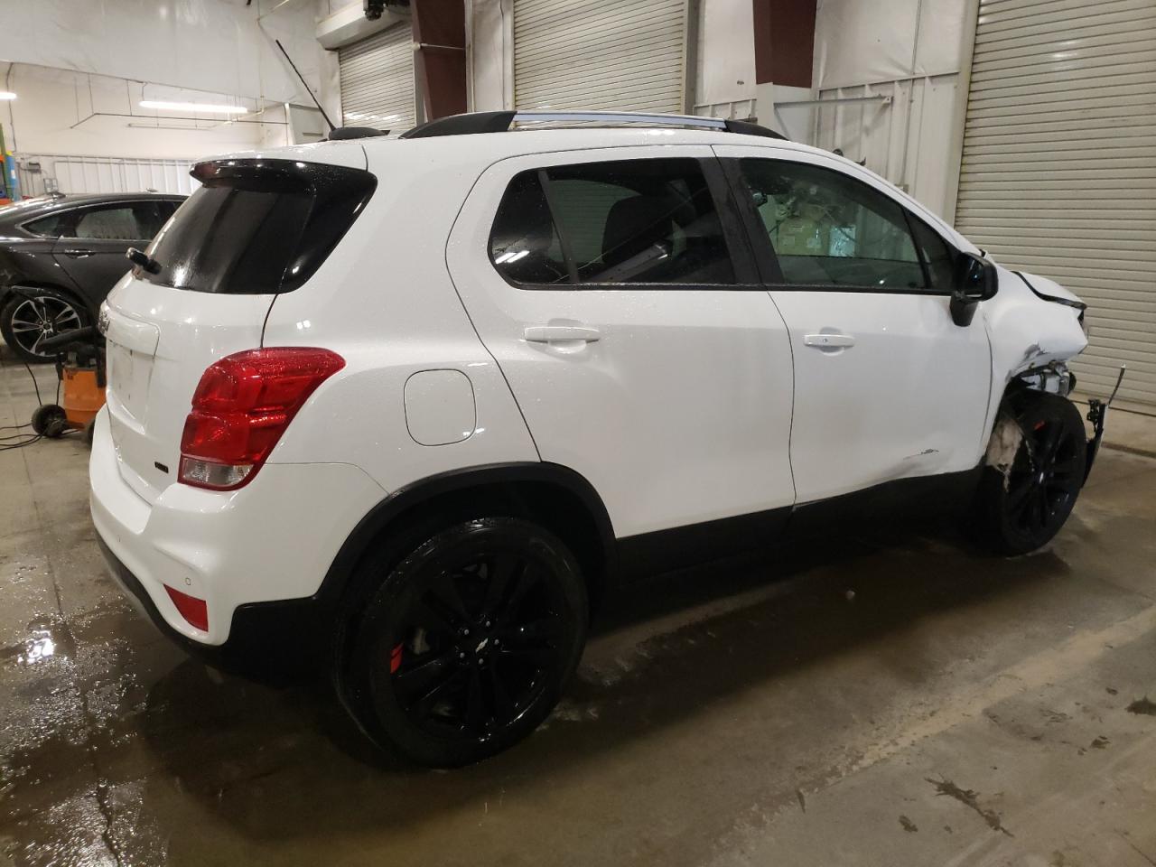 2021 CHEVROLET TRAX 1LT - Фото 3