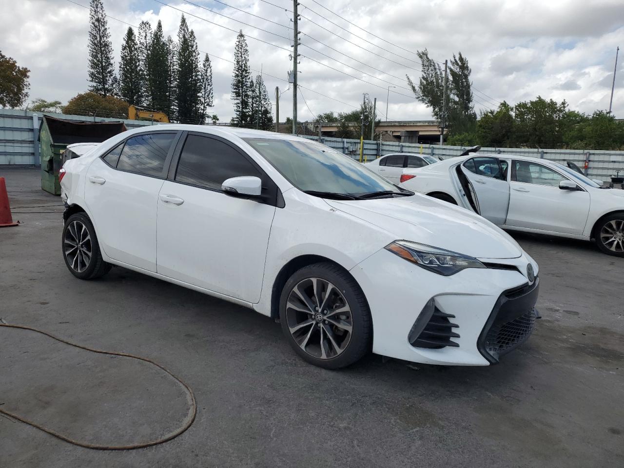 2019 TOYOTA COROLLA L - Фото 4
