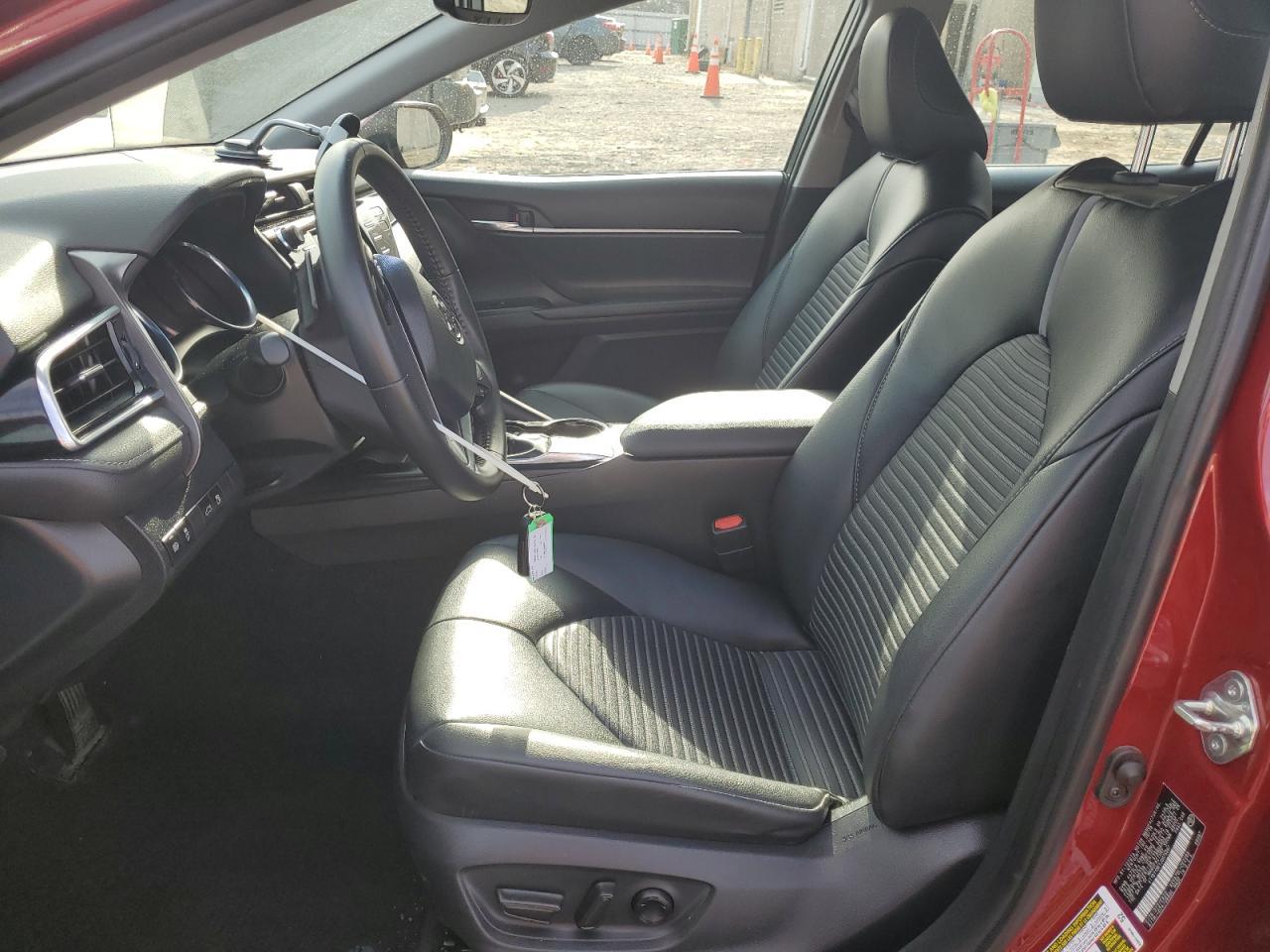 2018 TOYOTA CAMRY L - Фото 7