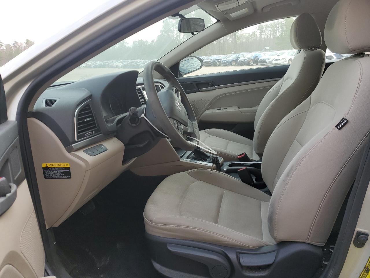 2017 HYUNDAI ELANTRA SE - Фото 7