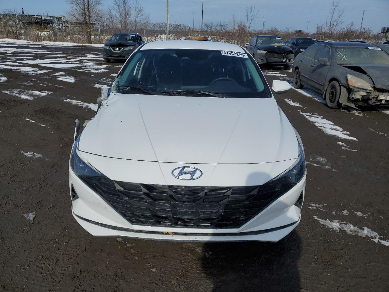 2023 HYUNDAI ELANTRA SE - Image 5