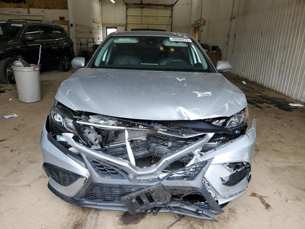 2021 TOYOTA CAMRY SE - Фото 5