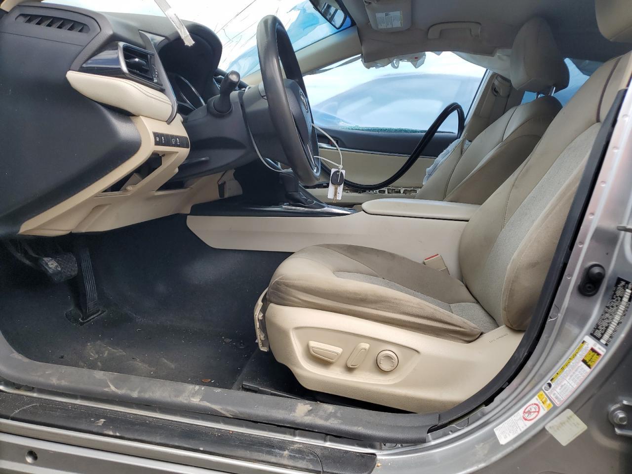 2019 TOYOTA CAMRY L - Фото 7