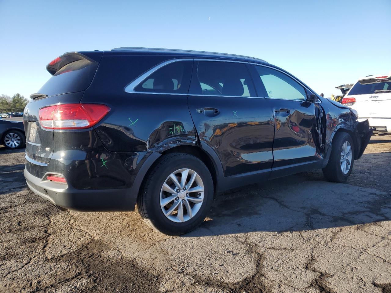 2016 KIA SORENTO LX - Image 3