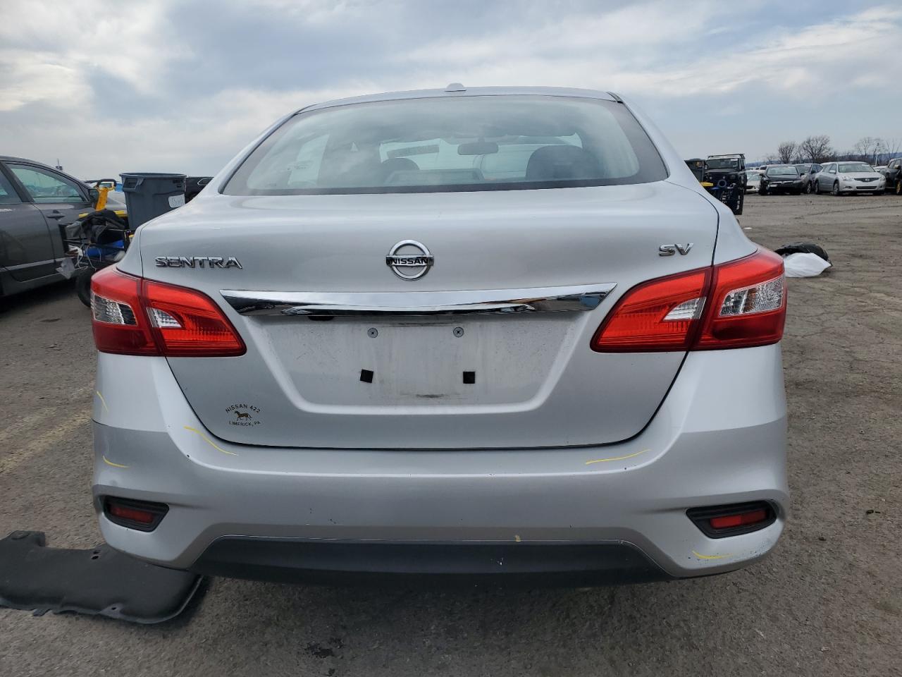 2017 NISSAN SENTRA S - Фото 6