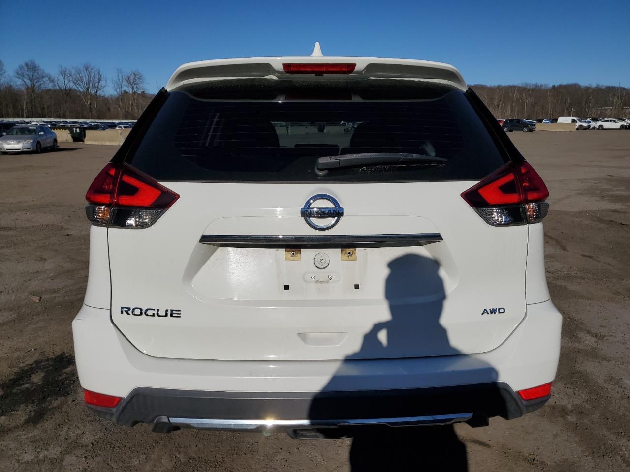 2017 NISSAN ROGUE S - Фото 6