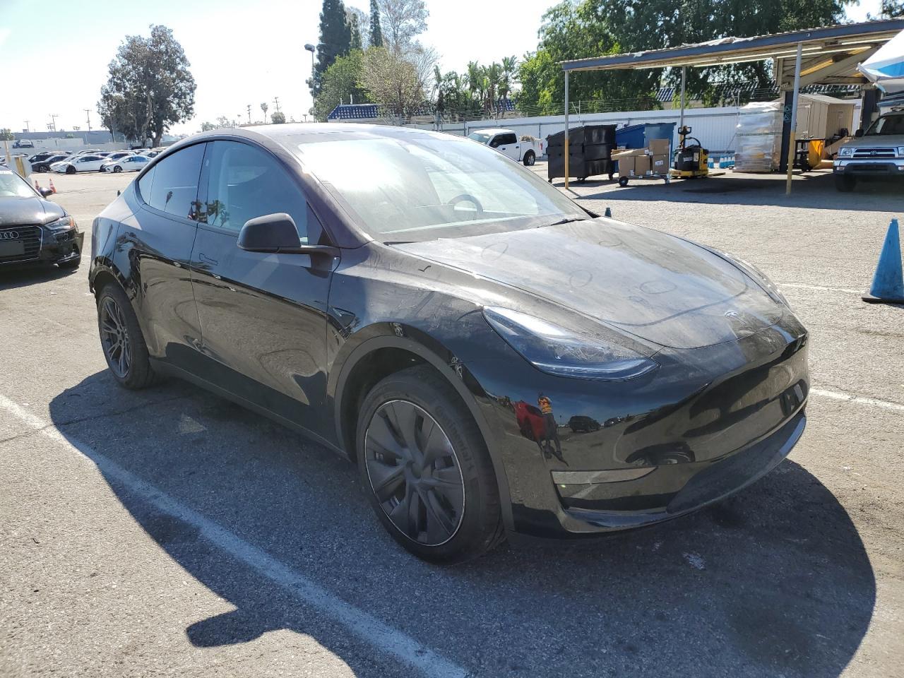 2024 TESLA MODEL Y - Image 4