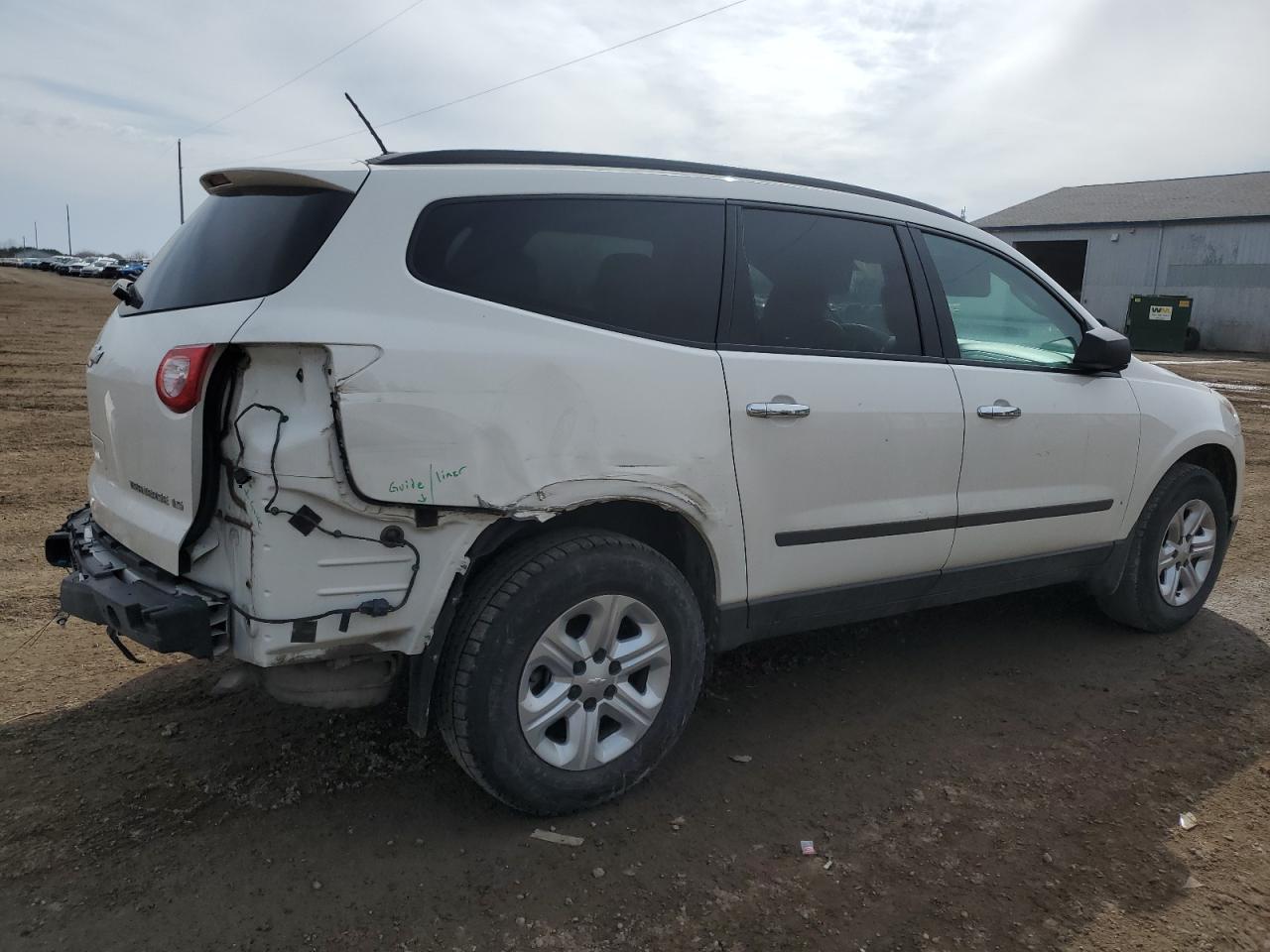2012 CHEVROLET TRAVERSE L - Image 3