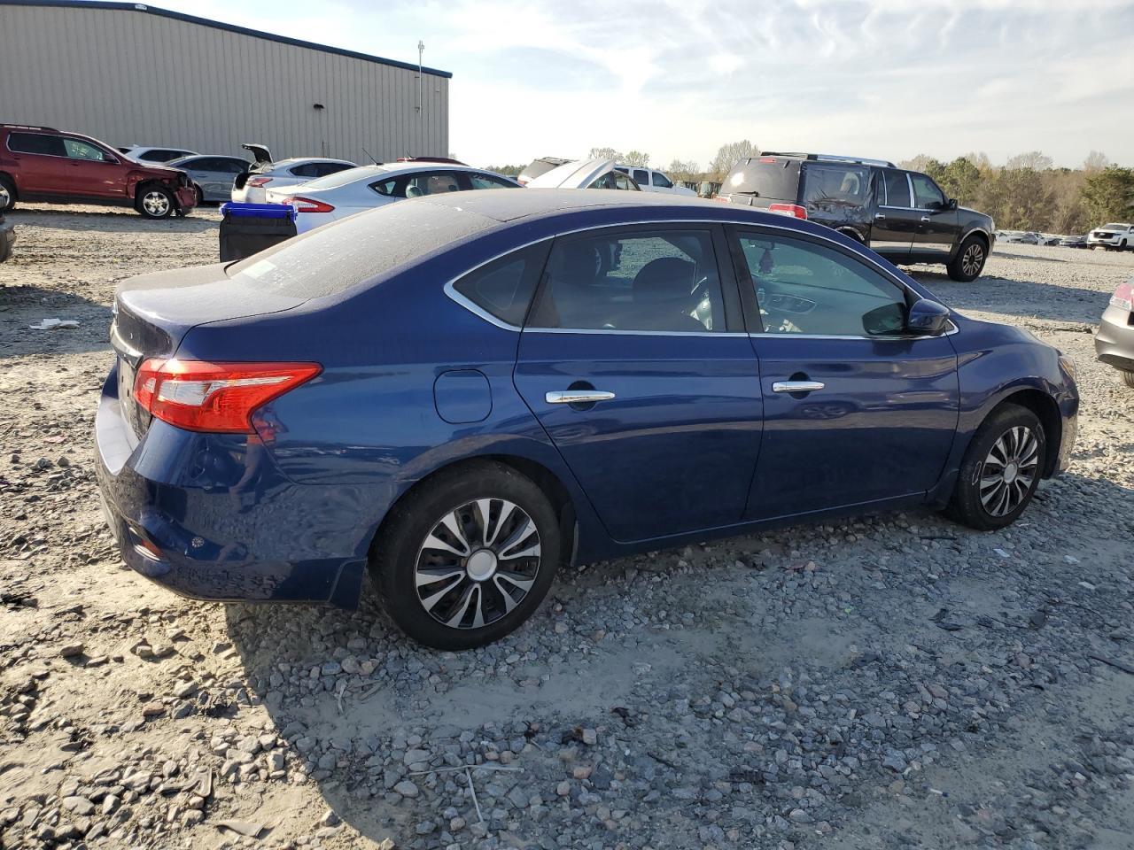2017 NISSAN SENTRA S - Фото 3