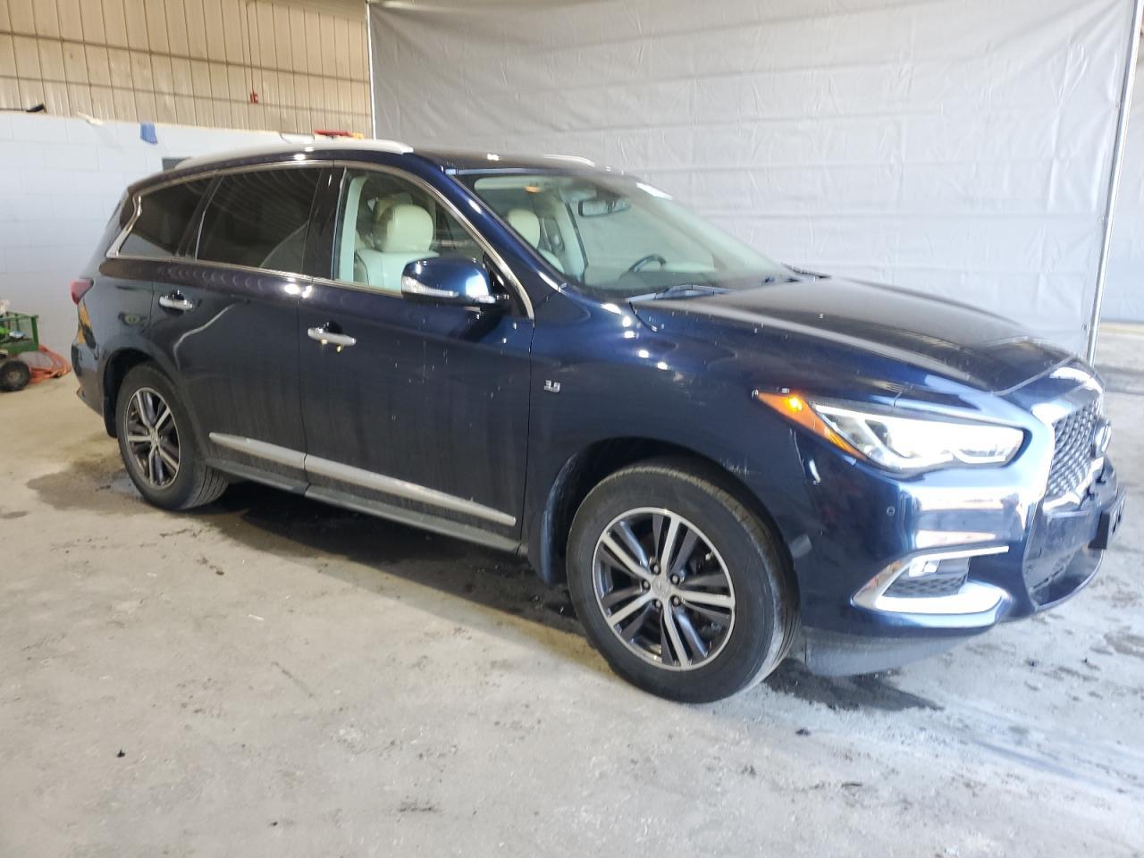2017 INFINITI QX60 - Image 4