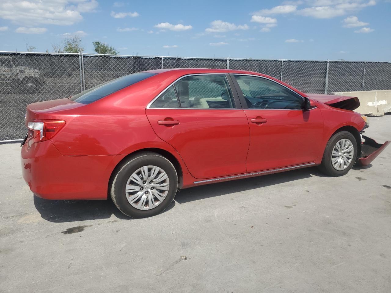 2014 TOYOTA CAMRY L - Фото 3