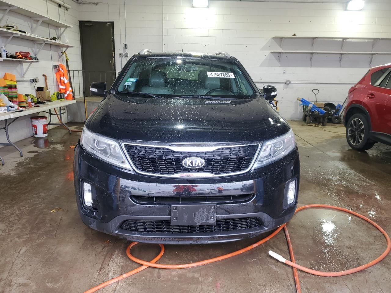 2015 KIA SORENTO LX - Image 5