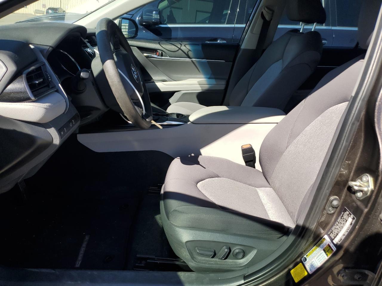 2020 TOYOTA CAMRY LE - Image 7