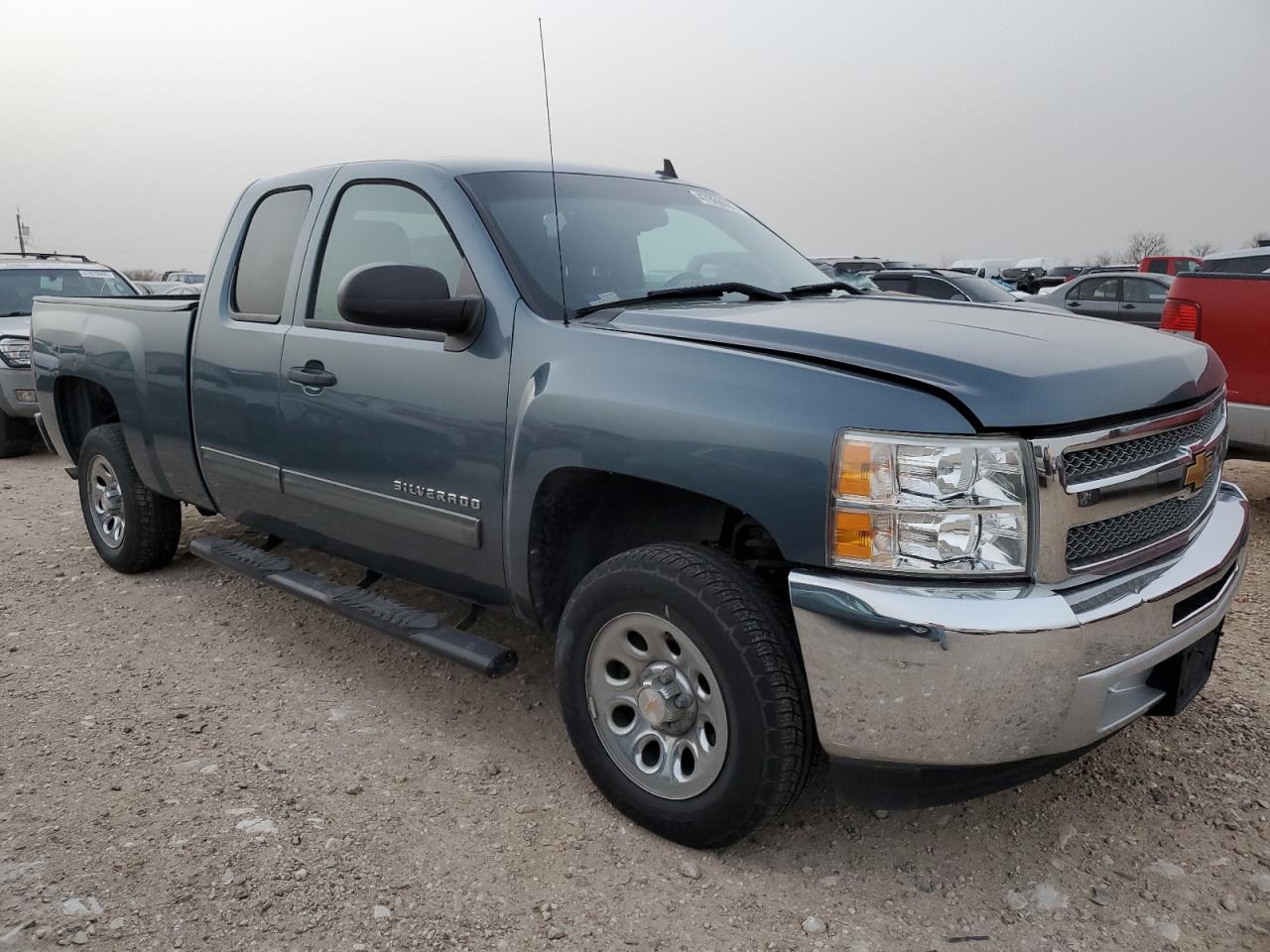 2013 CHEVROLET SILVERADO - Image 4
