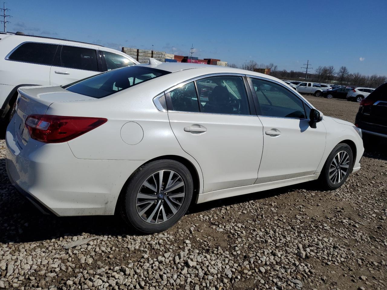 2018 SUBARU LEGACY 2.5 - Фото 3