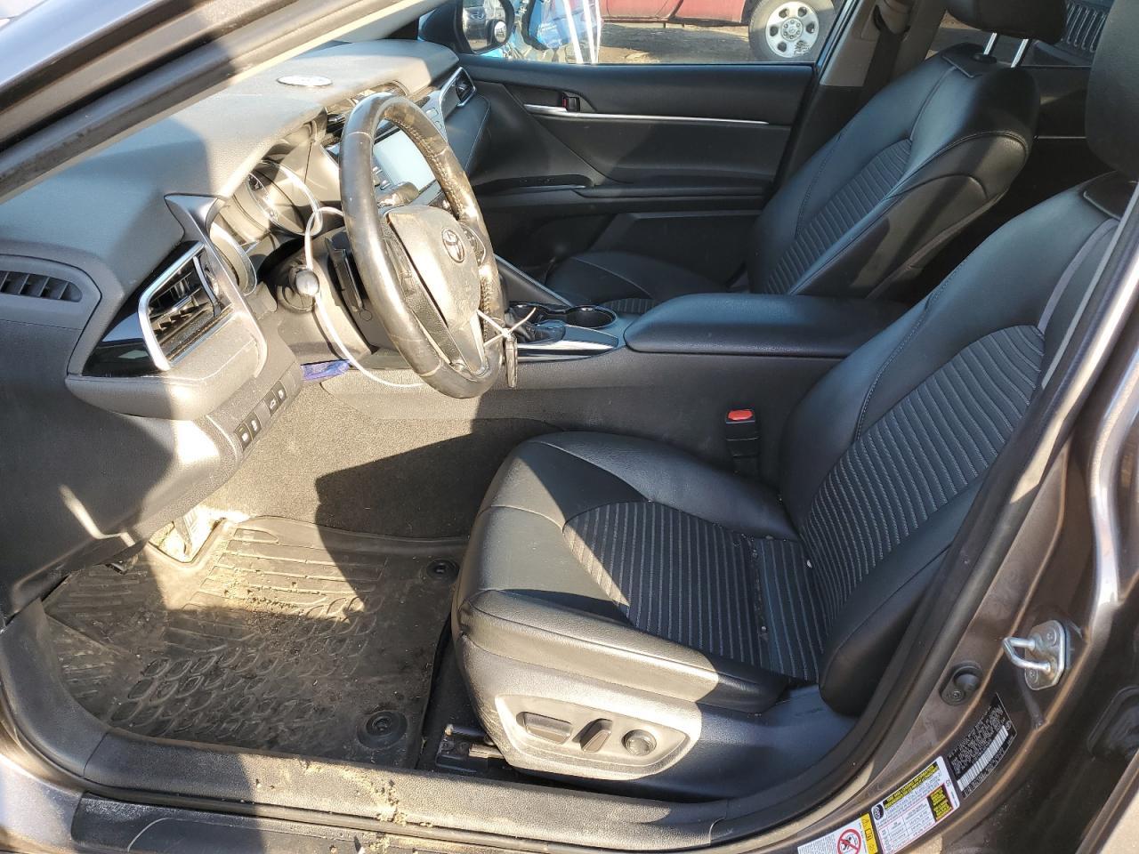 2018 TOYOTA CAMRY L - Фото 7