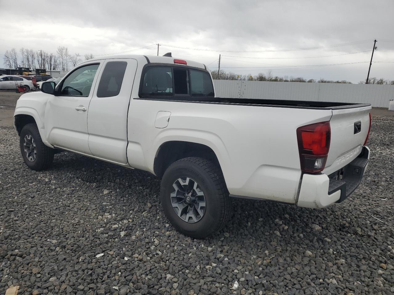 2018 TOYOTA TACOMA ACC - Фото 2