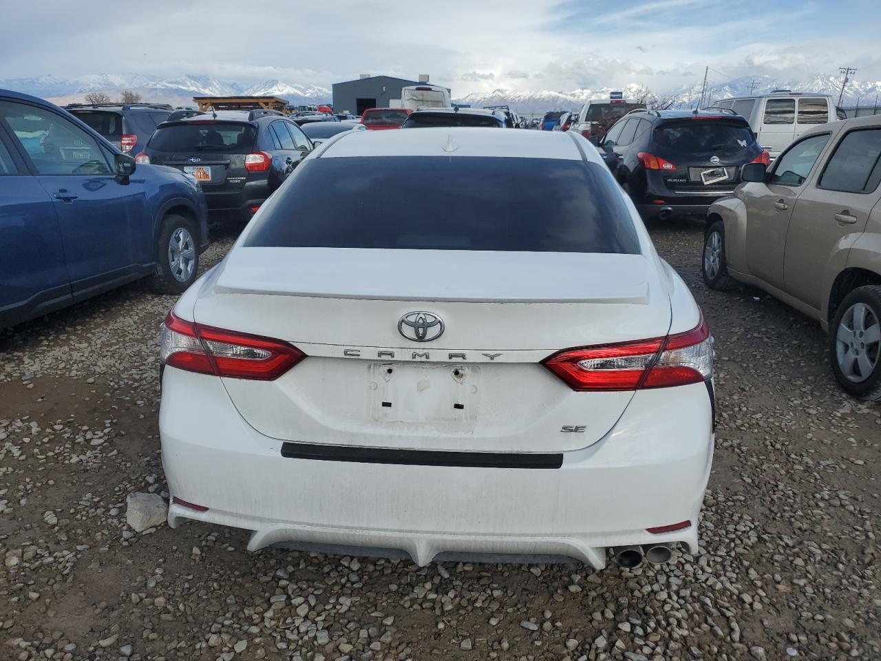 2020 TOYOTA CAMRY SE - Image 6
