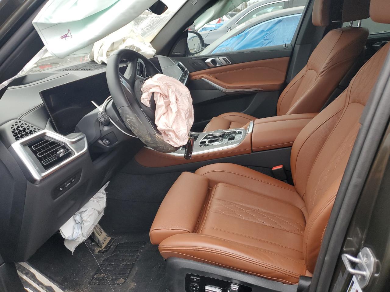 2024 BMW X5 XDRIVE5 - Image 7